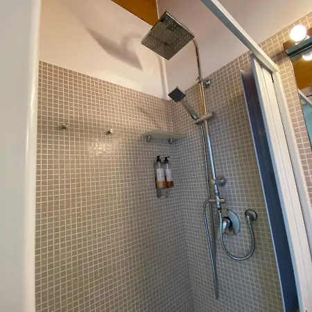 Bed & Breakfast White Diffuso Ristorante & 3*