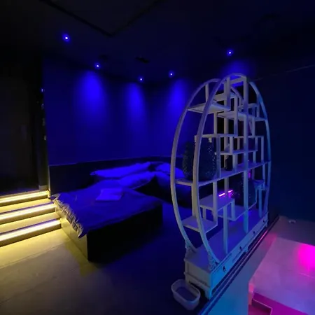 B&B White Diffuso Ristorante & 포자