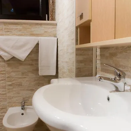 White Diffuso Ristorante & B&B 4*